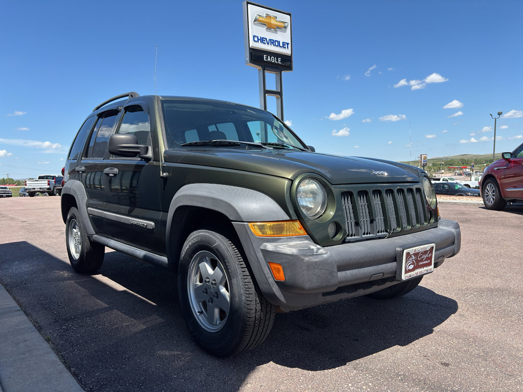 Used 2007 Jeep Liberty Sport AWD/4WD image 4
