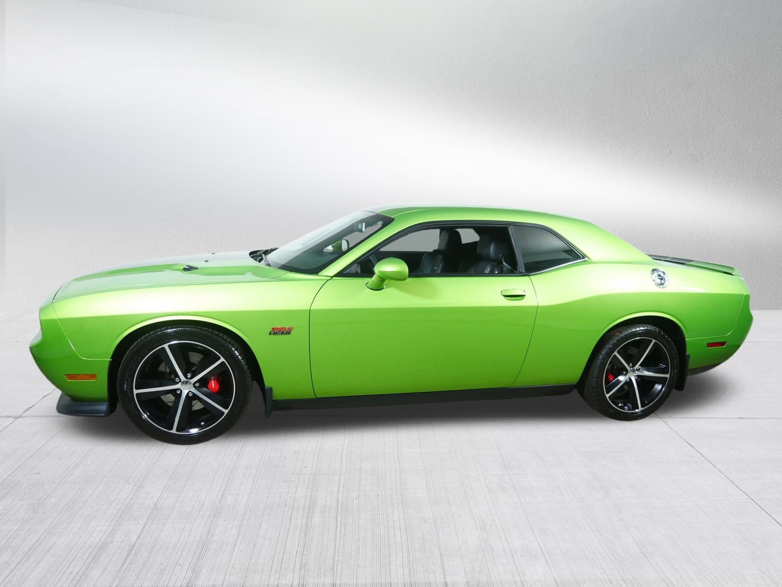 Used 2011 Dodge Challenger SRT8 w/ Green w/Envy Group image 4