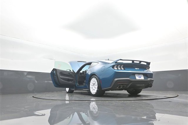 New 2026 Ford Mustang GT Premium w/ GT Performance Package image 39