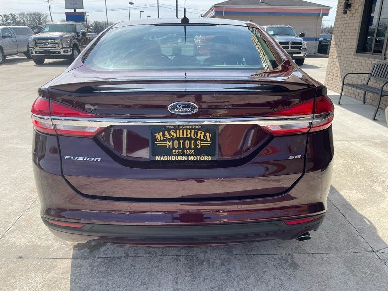 Used 2017 Ford Fusion SE w/ Equipment Group 201A image 12