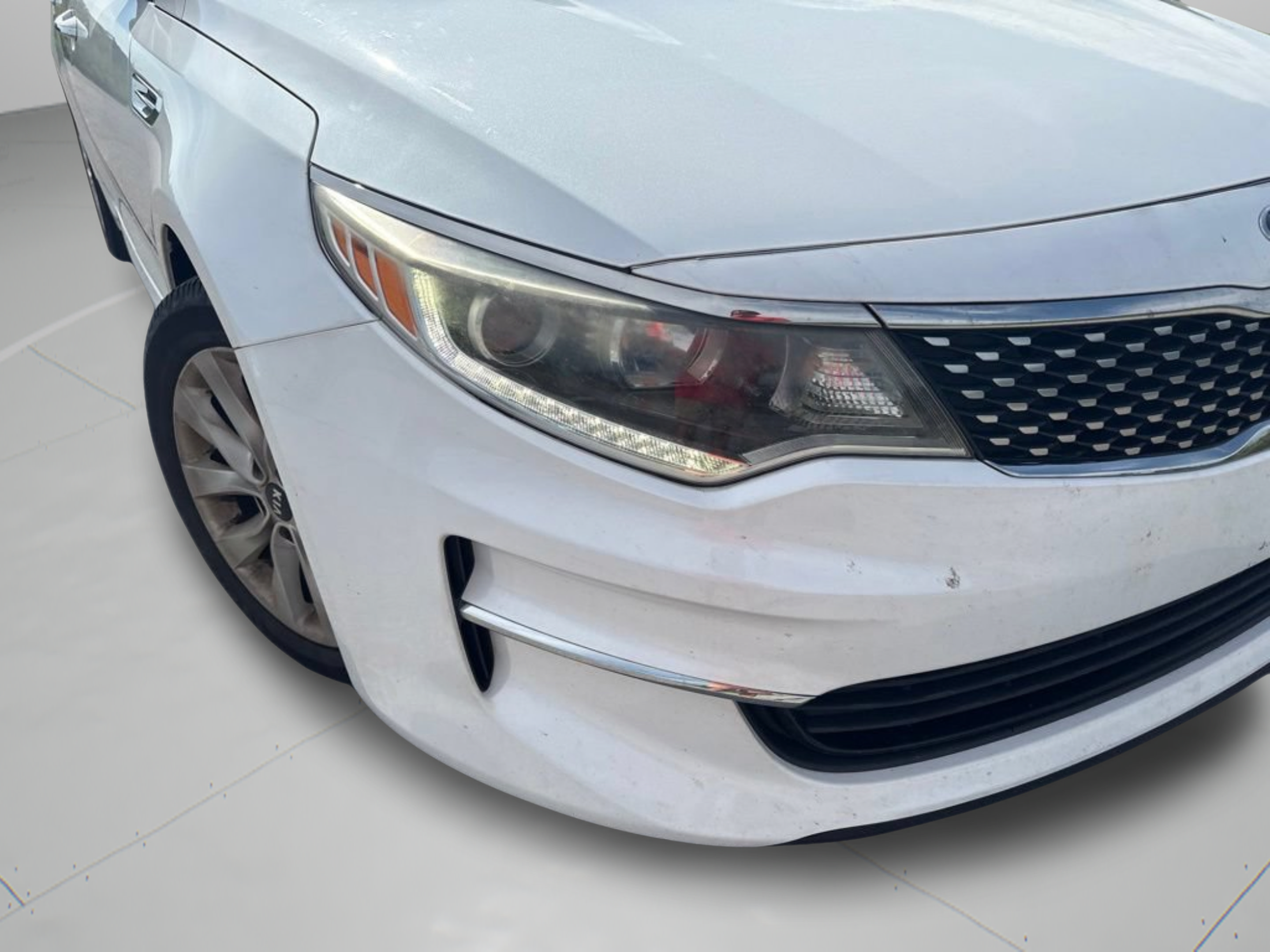 Used 2018 Kia Optima EX w/ Premium Package FWD image 26