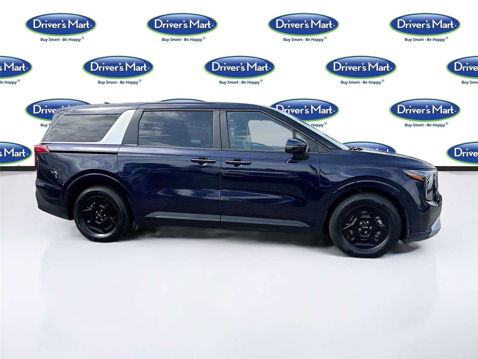 Used 2025 Kia Carnival image 8