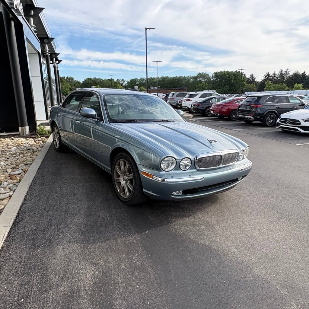 Used 2006 Jaguar XJ8 RWD image 4
