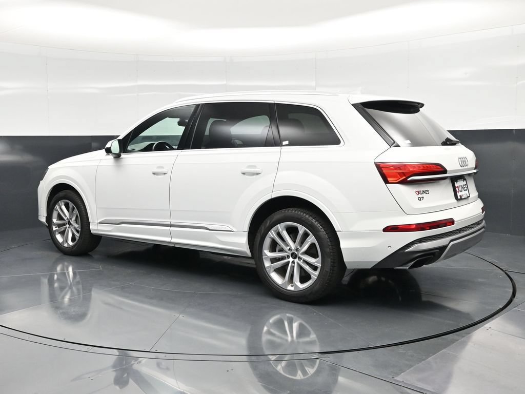 Used 2025 Audi Q7 3.0T Premium Plus AWD/4WD image 8