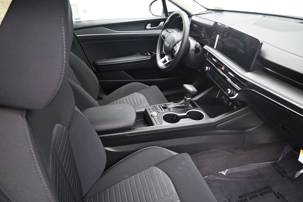 New 2026 Kia K5 LXS FWD image 18