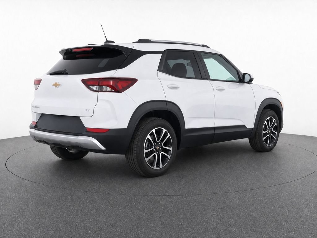 Certified 2025 Chevrolet TrailBlazer LT FWD image 4