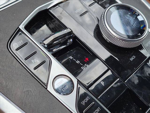 Used 2025 BMW X7 M60i AWD/4WD image 5