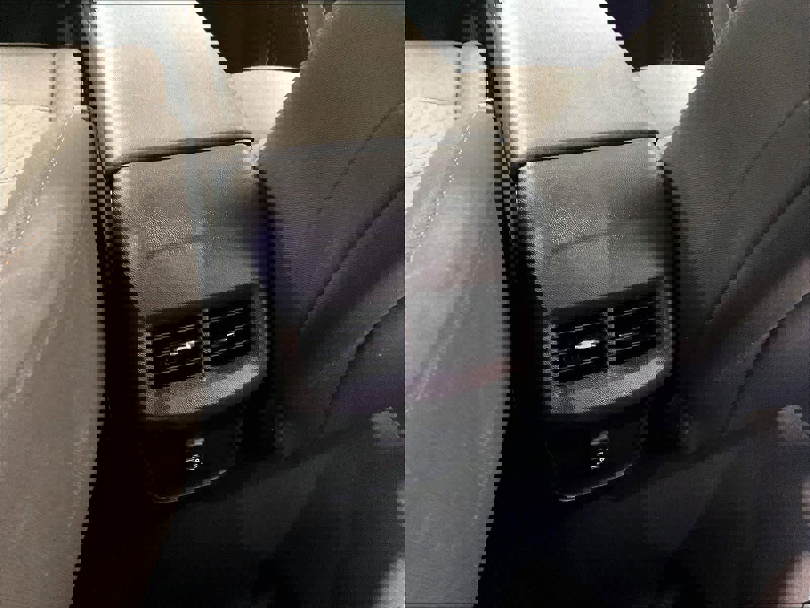 Used 2020 Chevrolet Equinox LT image 27