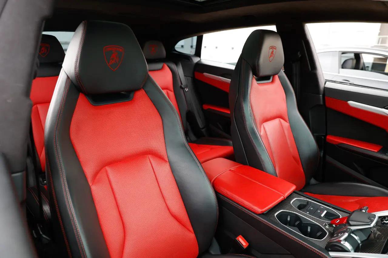 Used 2020 Lamborghini Urus image 20