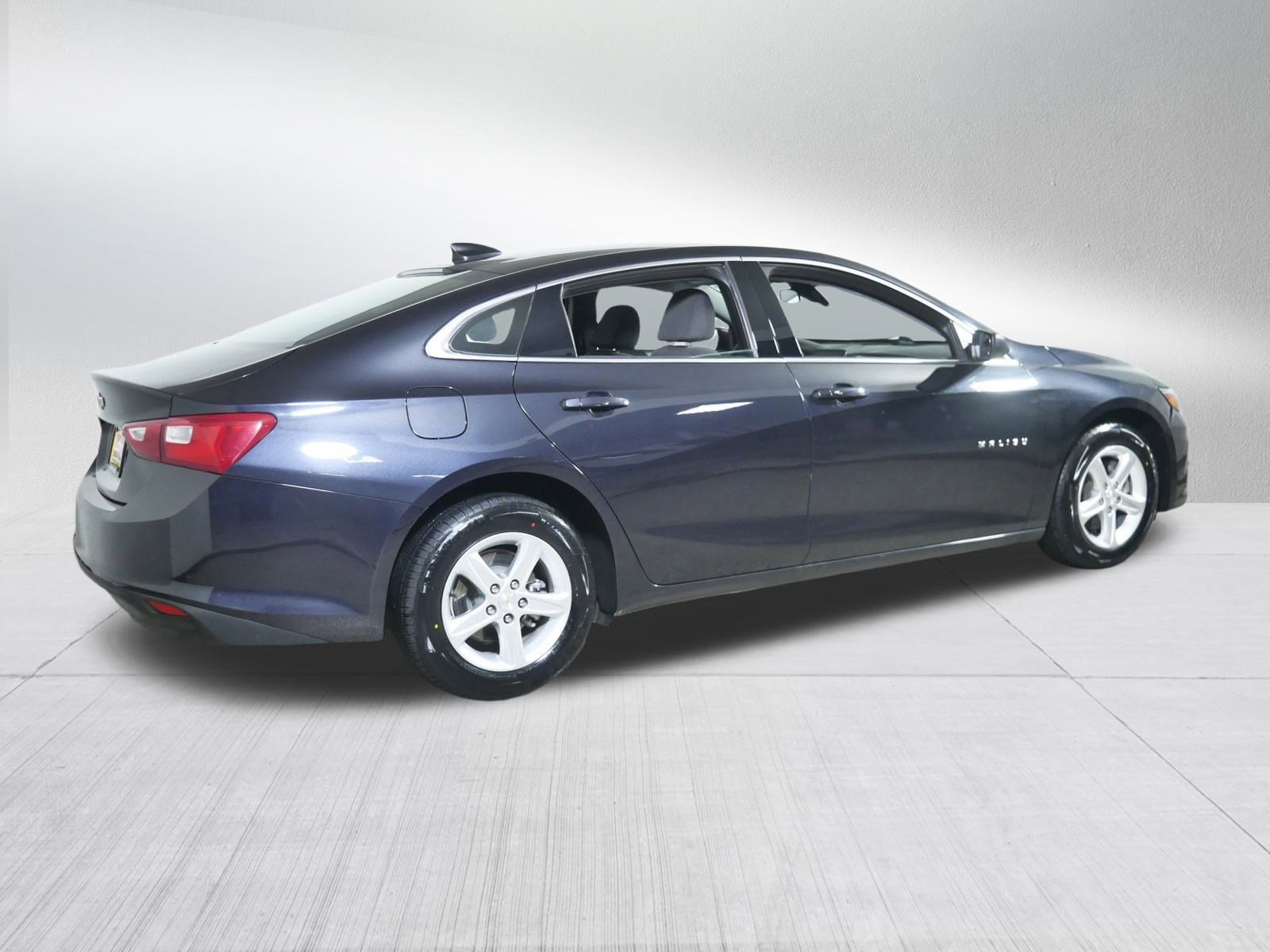 Used 2023 Chevrolet Malibu LS image 7