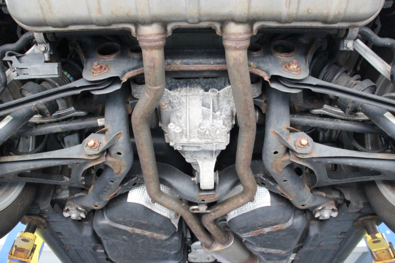 Used 2016 Porsche Cayenne image 97