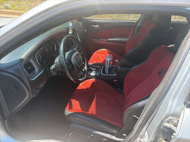 Used 2019 Dodge Charger Scat Pack w/ Dynamics Package RWD image 10