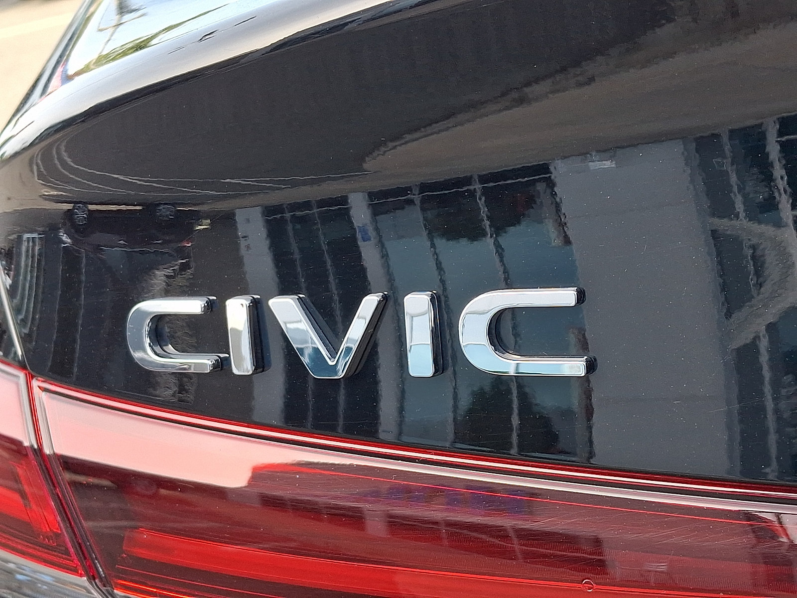 Used 2025 Honda Civic Sport image 31
