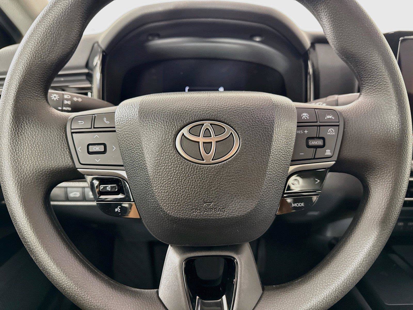 Used 2026 Toyota Camry LE FWD image 16