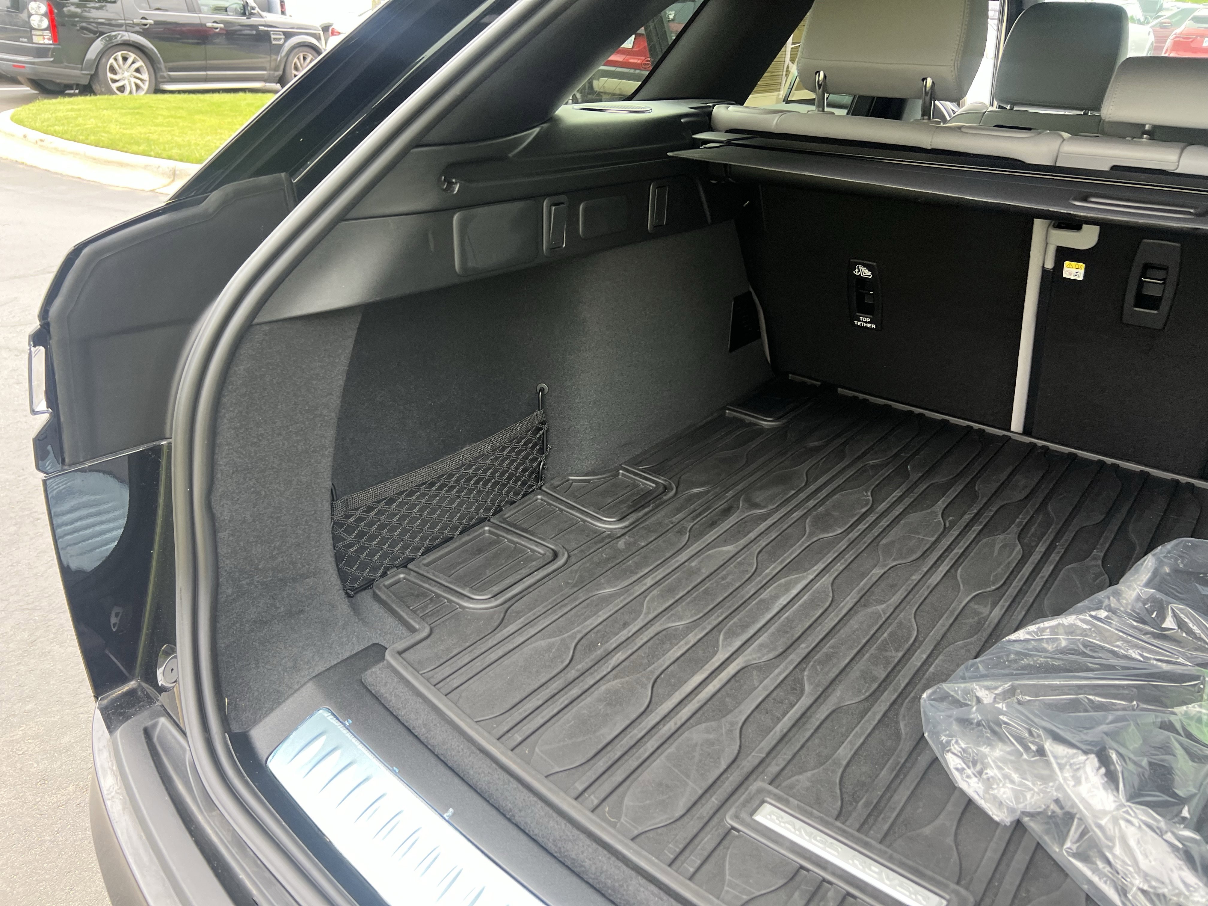 Certified 2026 Land Rover Range Rover Velar S AWD/4WD image 35