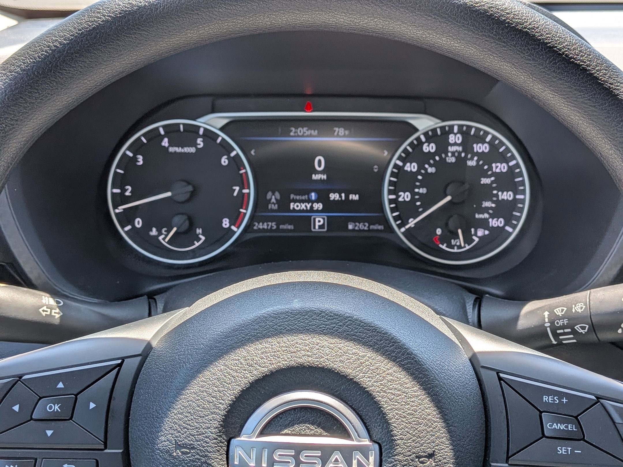Used 2025 Nissan Sentra SV FWD image 21