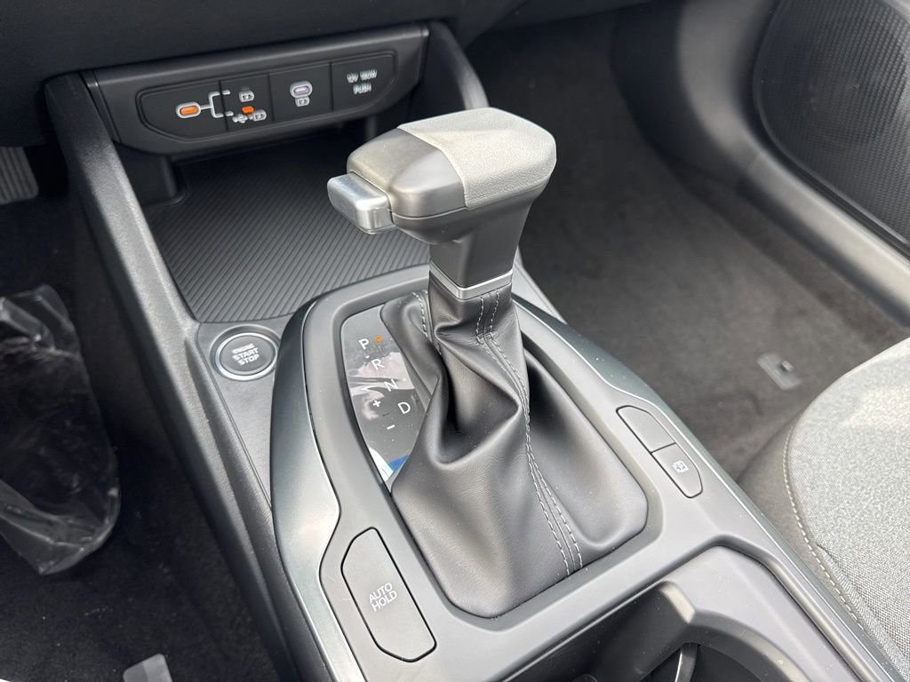 New 2025 Kia K4 LXS image 18