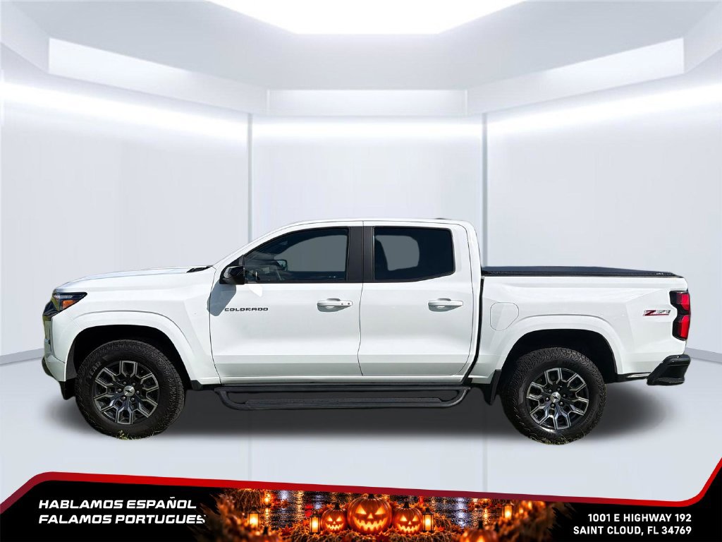 Used 2023 Chevrolet Colorado Z71 w/ Z71 Convenience Package 2 AWD/4WD image 2