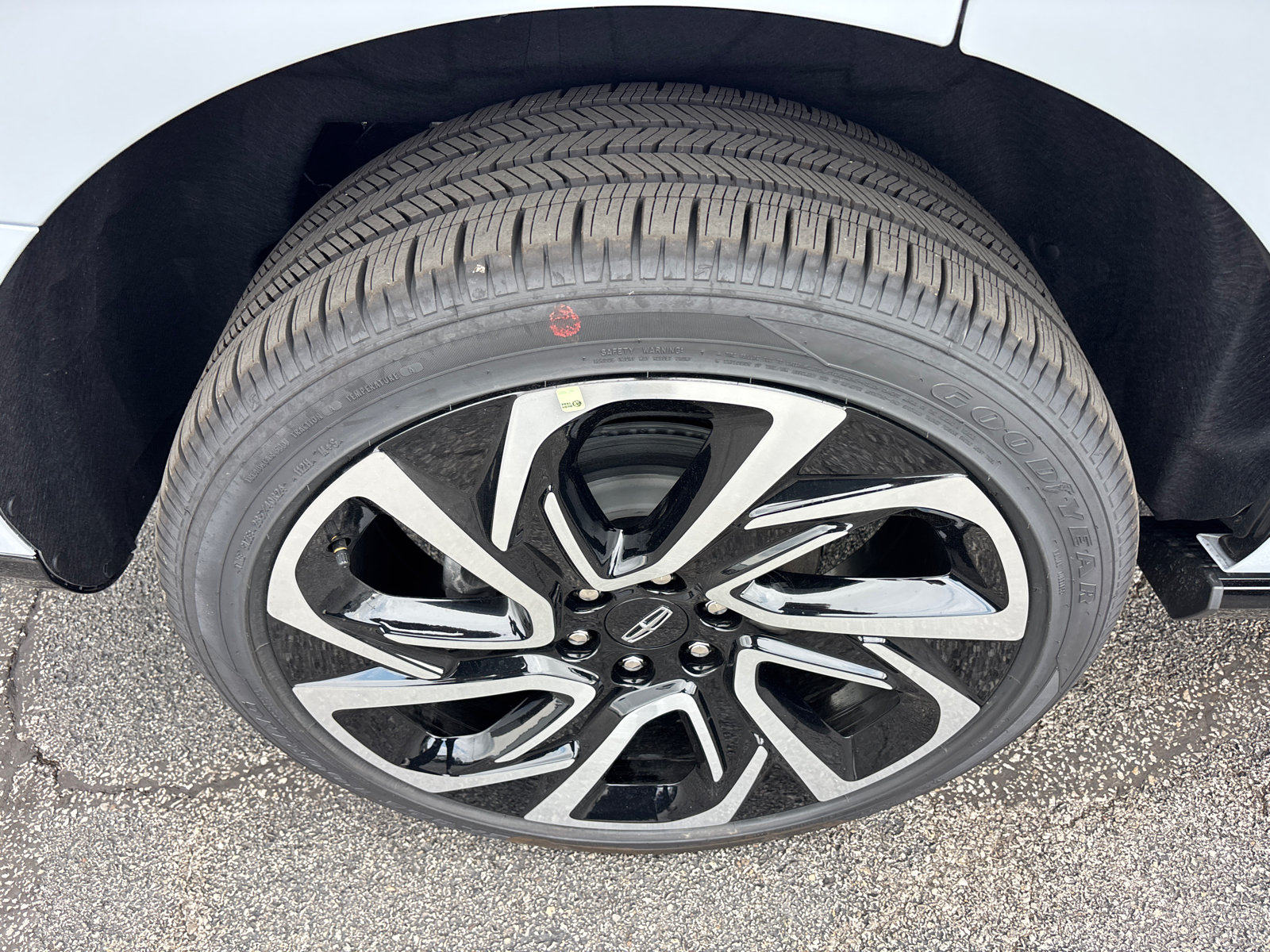 New 2026 Lincoln Navigator Reserve AWD/4WD image 10
