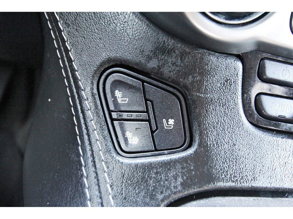 Used 2020 Chevrolet Tahoe Premier w/ Premier Plus Edition RWD image 33