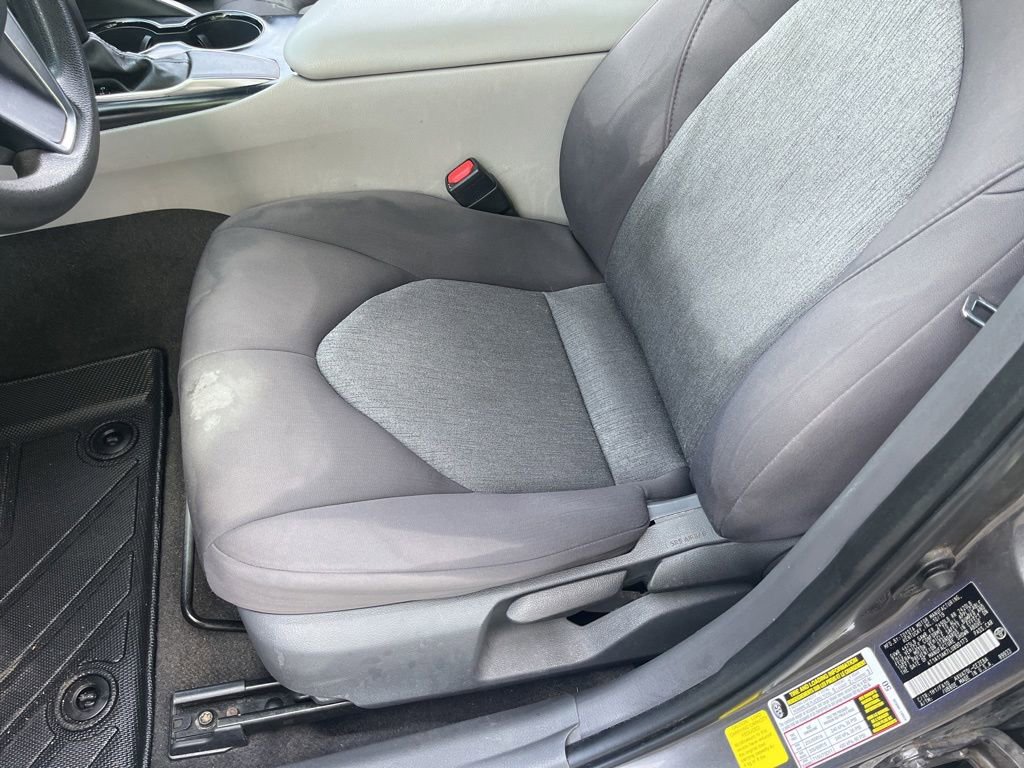Used 2020 Toyota Camry L FWD image 7
