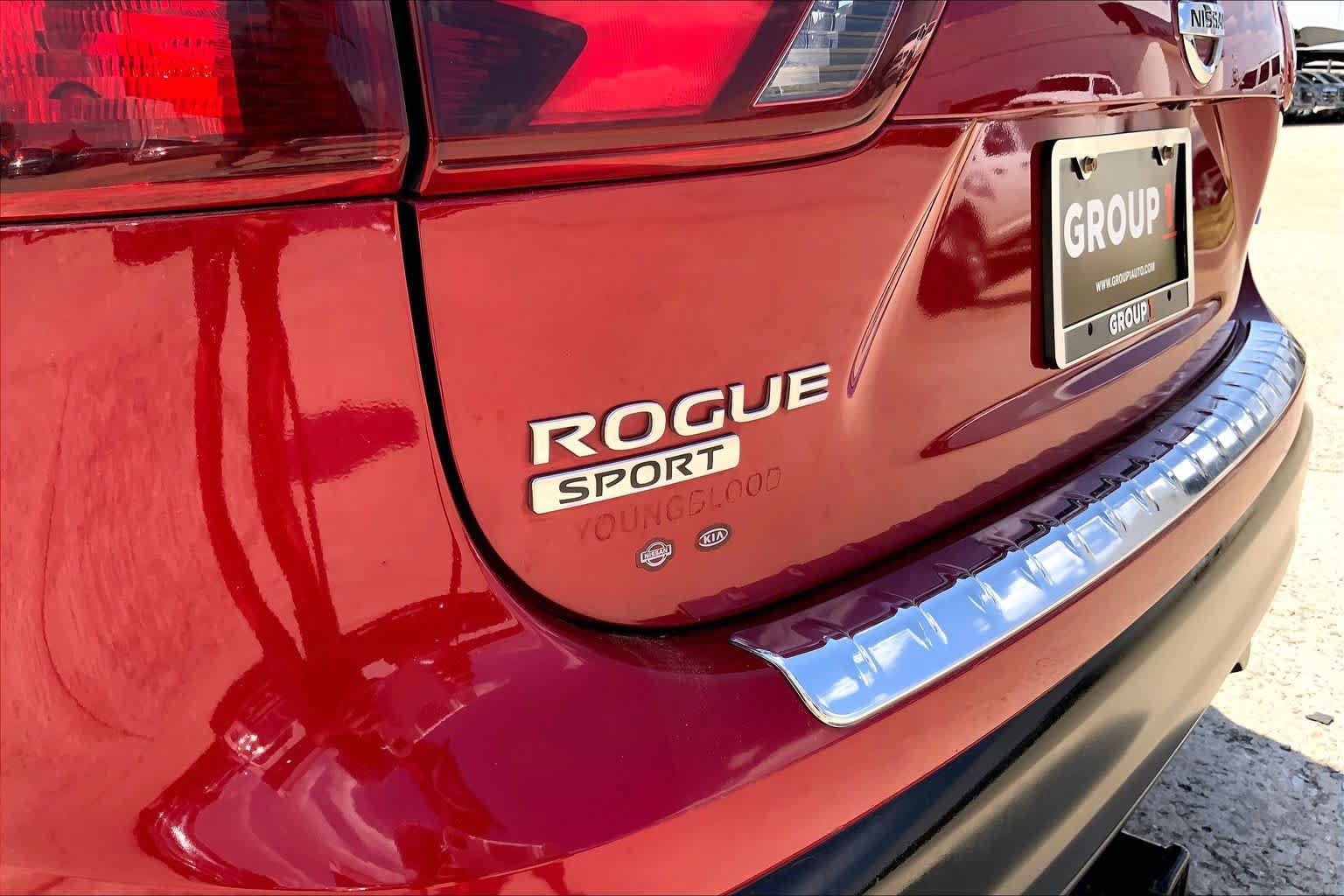 Used 2018 Nissan Rogue Sport S w/ S Appearance Package AWD/4WD image 30