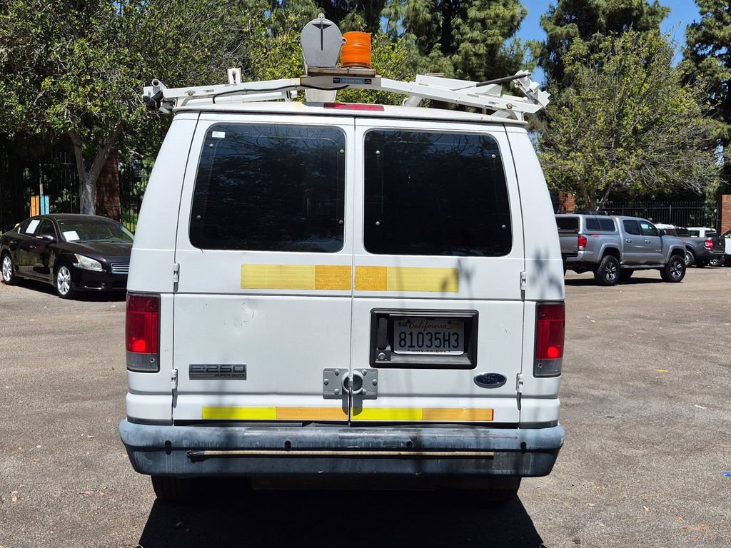 Used 2010 Ford E-250 and Econoline 250 RWD image 5