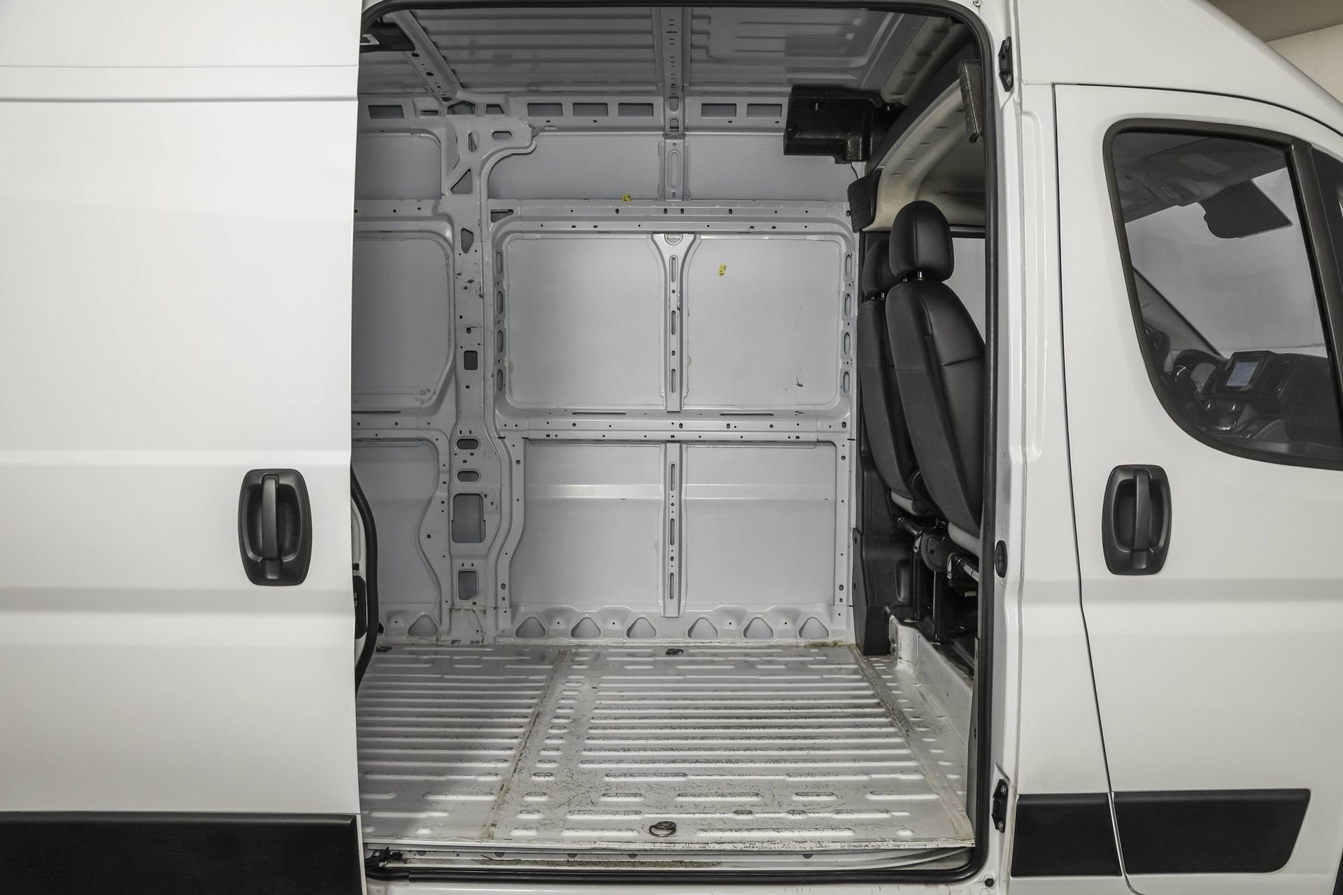 Used 2025 RAM ProMaster 3500 w/ Convenience Group FWD image 37