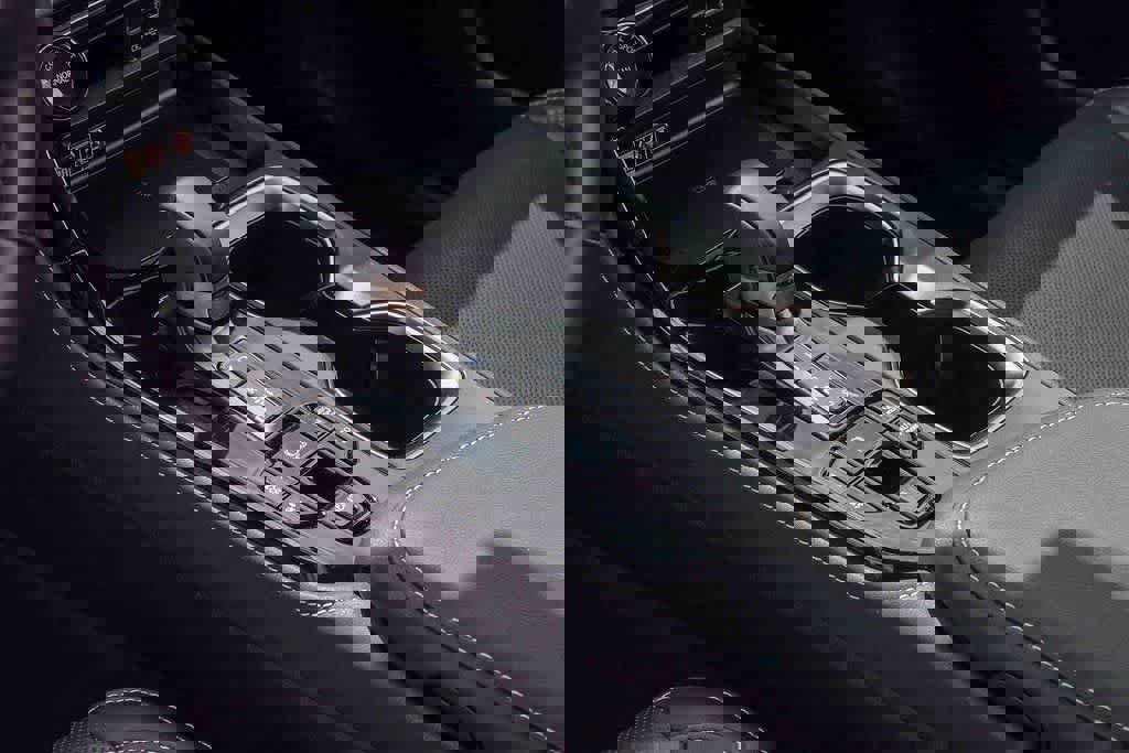 Used 2025 Lexus NX 450h+ AWD w/ Towing Package (2000 Lbs) image 18