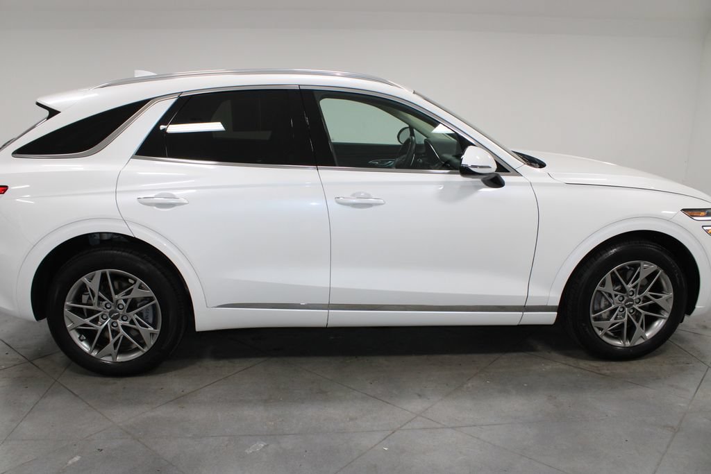 Used 2025 Genesis GV70 2.5T AWD/4WD image 10