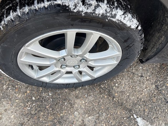 Used 2016 Chevrolet Sonic LT w/ Fun and Sun Package image 8