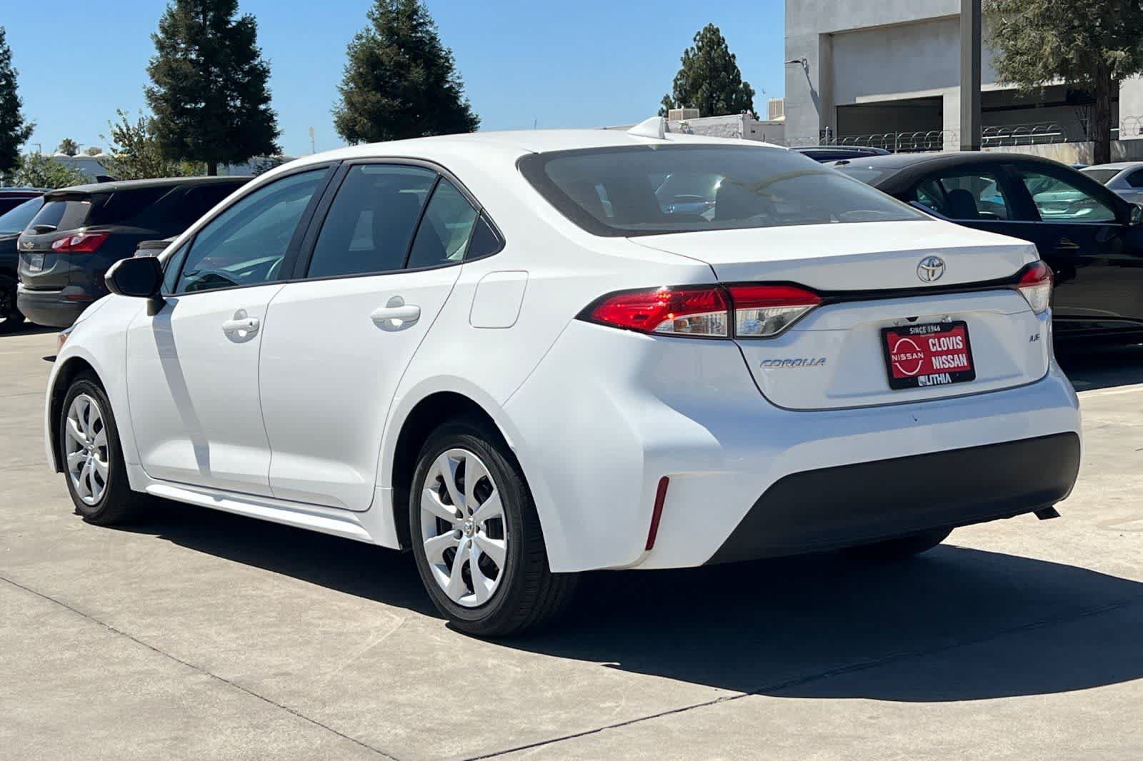 Used 2025 Toyota Corolla LE FWD image 7