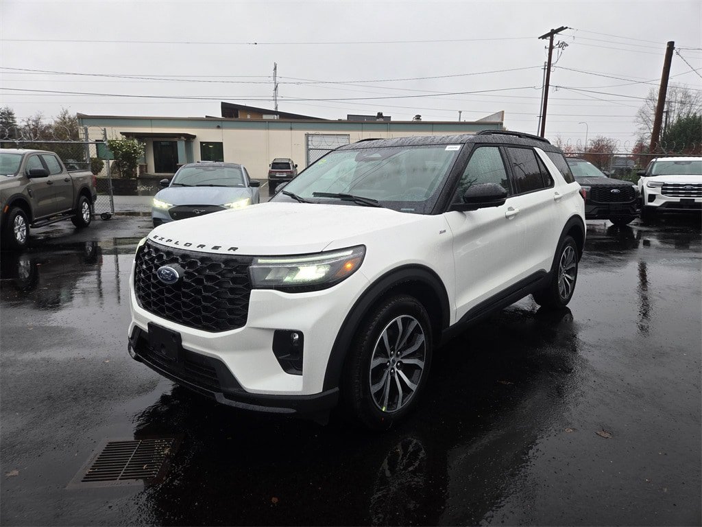 New 2026 Ford Explorer ST-Line