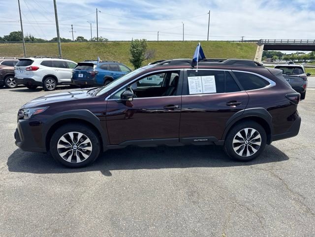 Certified 2025 Subaru Outback Limited AWD/4WD image 4
