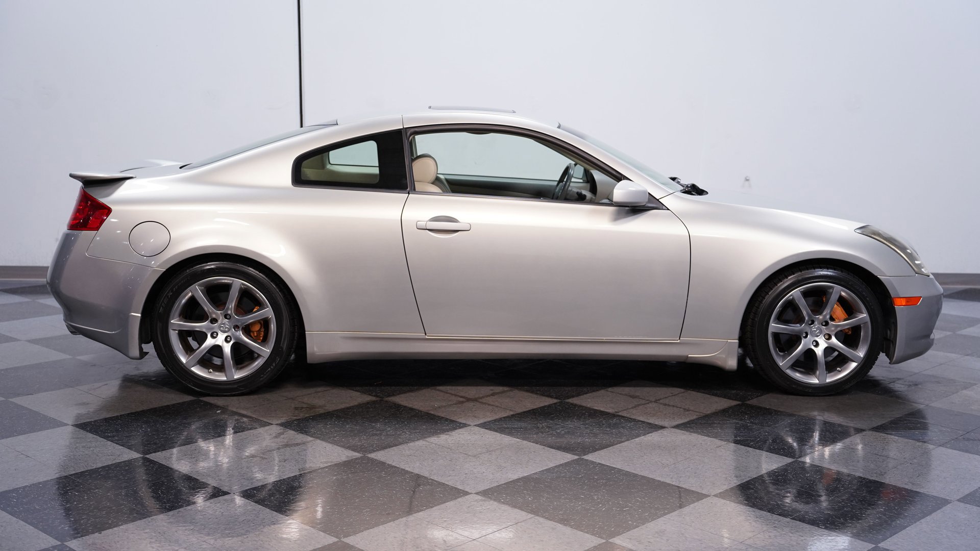Used 2004 INFINITI G35 Coupe w/ Premium Pkg image 13