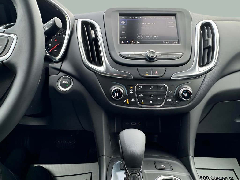 Used 2023 Chevrolet Equinox LT image 12