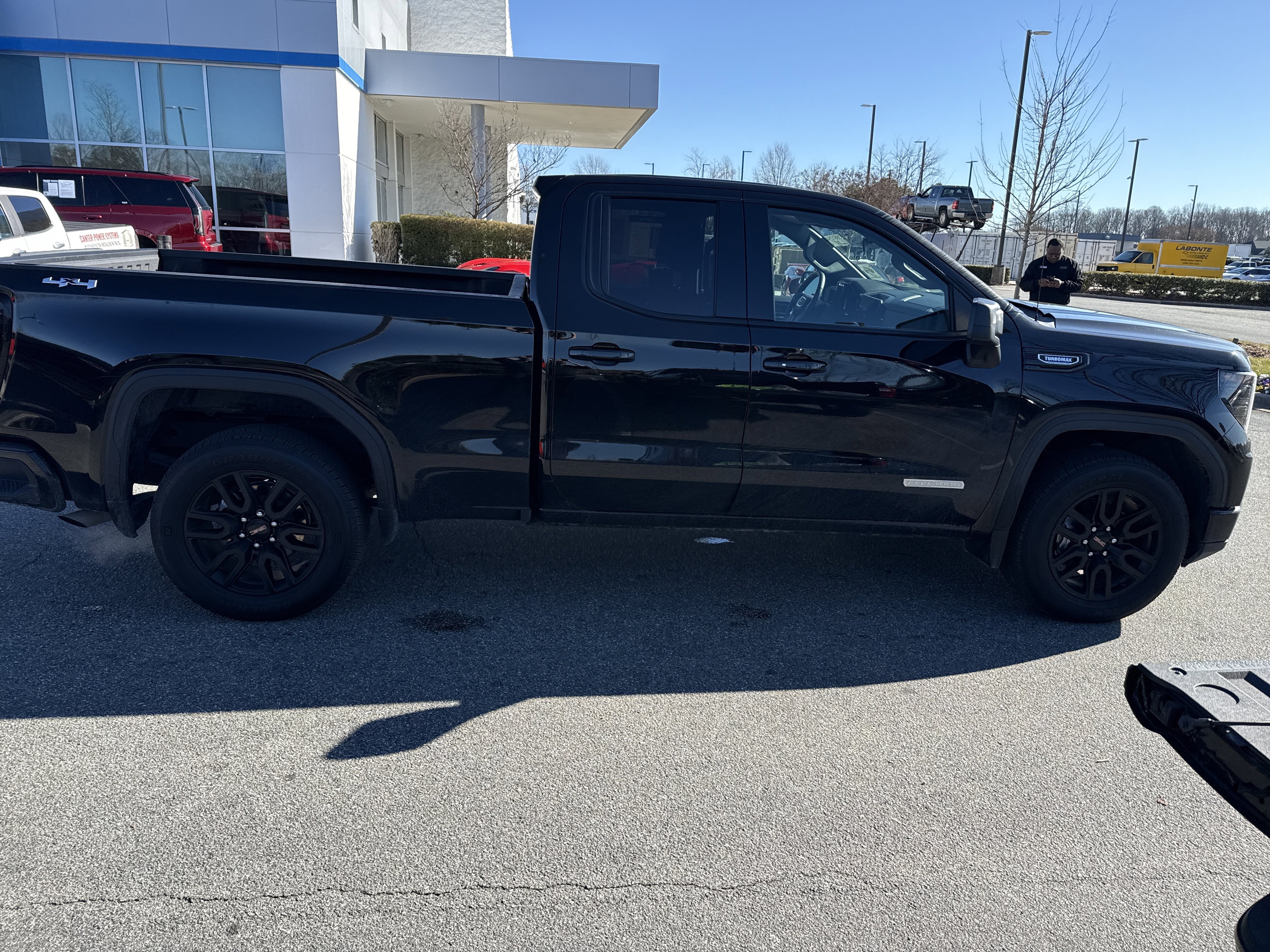 Certified 2025 GMC Sierra 1500 Elevation image 11