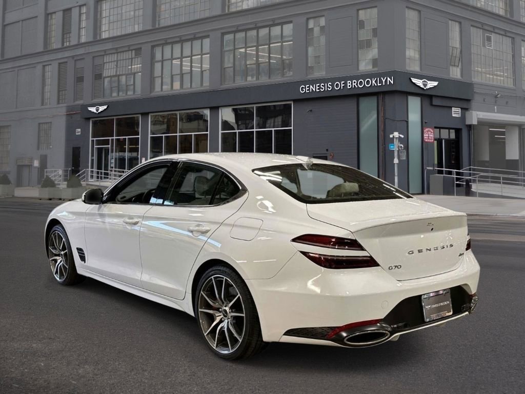 Used 2025 Genesis G70 2.5T AWD/4WD image 6