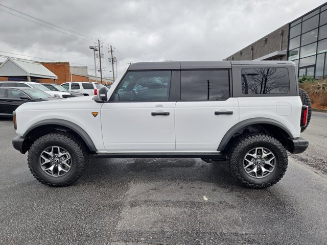 Used 2023 Ford Bronco Badlands image 12