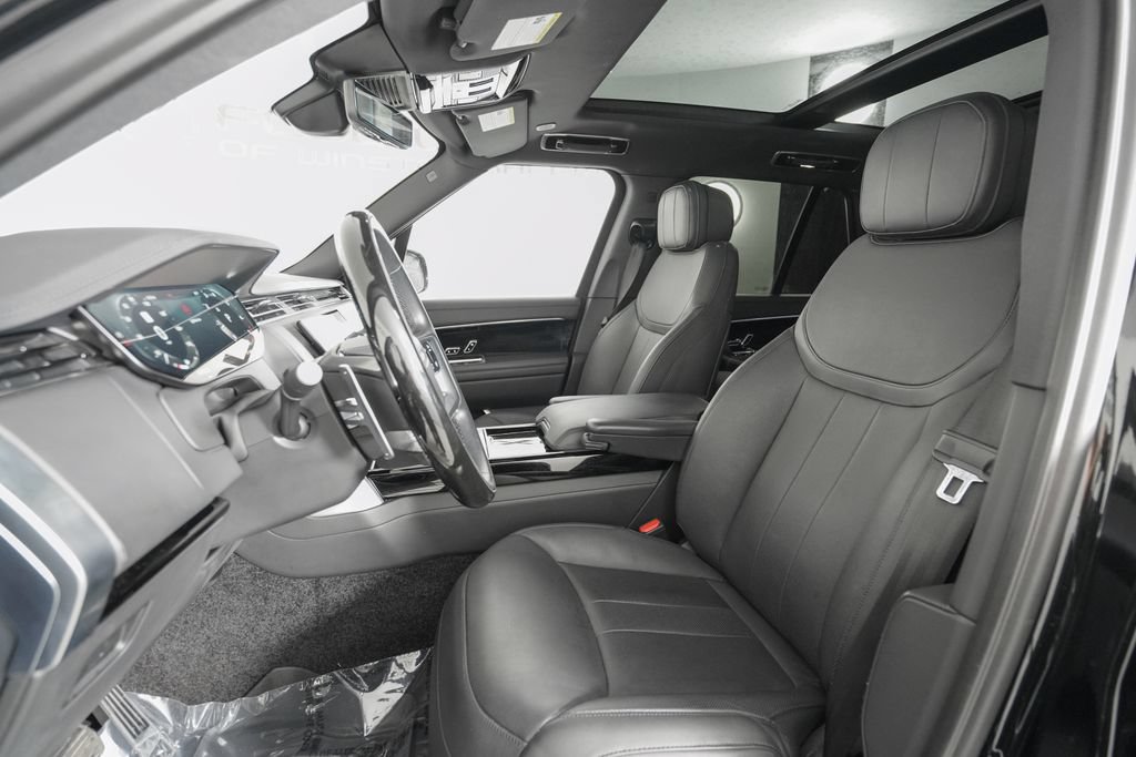 Used 2023 Land Rover Range Rover SE AWD/4WD image 9