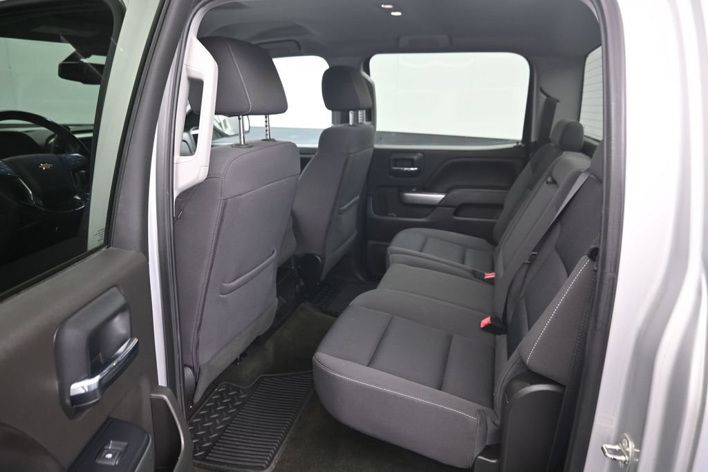 Used 2018 Chevrolet Silverado 1500 LT w/ All Star Edition AWD/4WD image 10