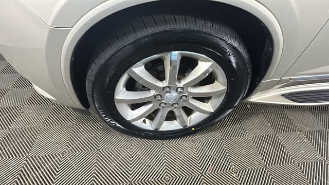 Used 2013 Buick Enclave Premium FWD image 10