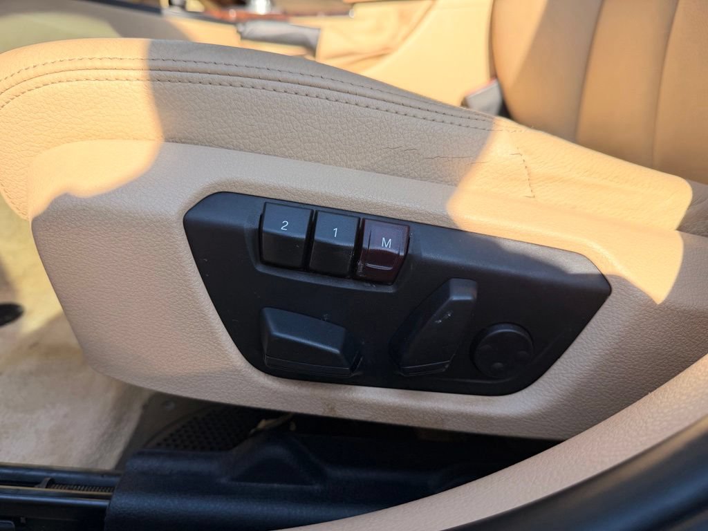 Used 2013 BMW 328i xDrive Sedan AWD/4WD image 29
