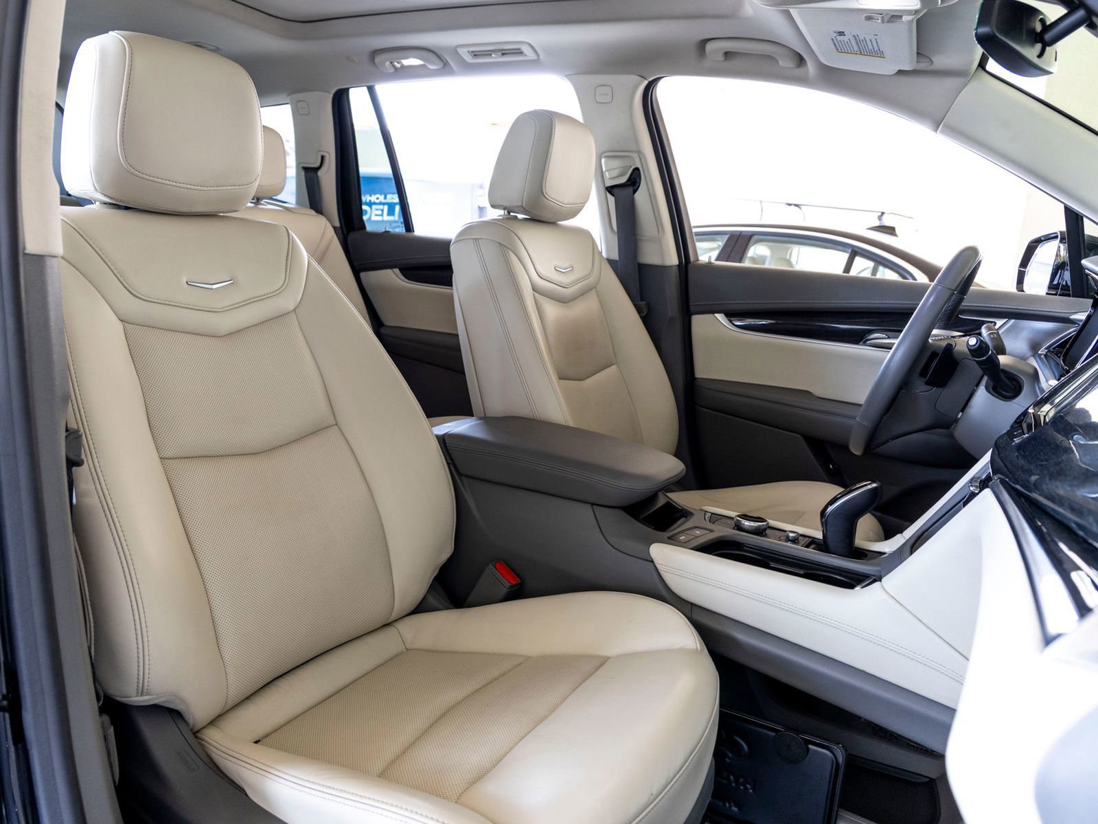 Used 2021 Cadillac XT6 Premium Luxury FWD image 26