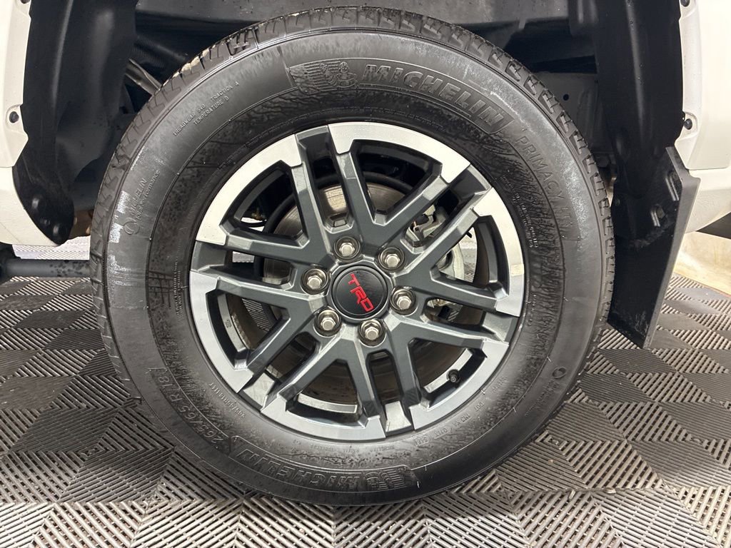 Used 2024 Toyota Tacoma TRD Sport AWD/4WD image 18
