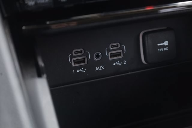Used 2024 Jeep Grand Cherokee Laredo AWD/4WD image 19