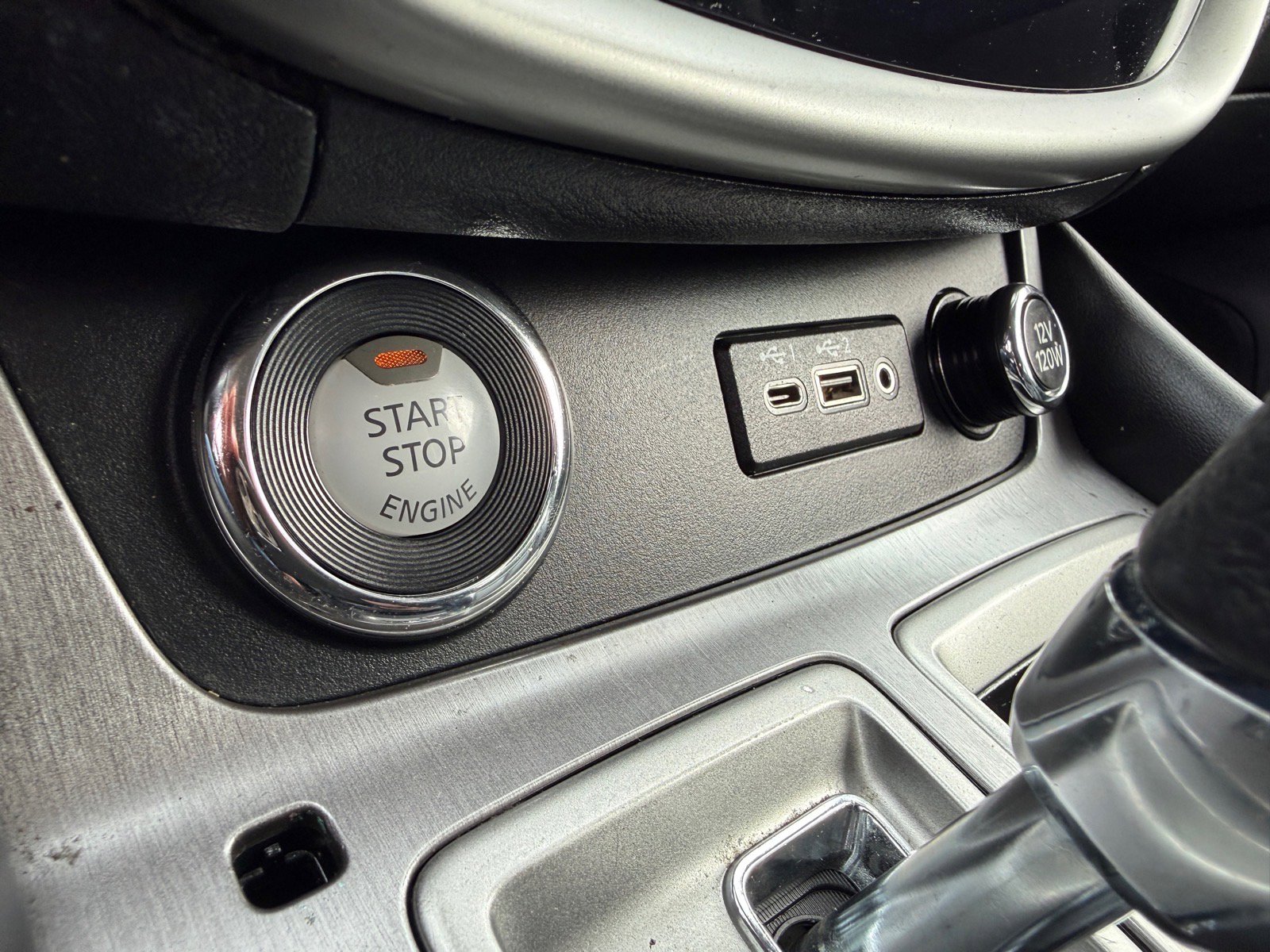 Used 2023 Nissan Murano SV image 28
