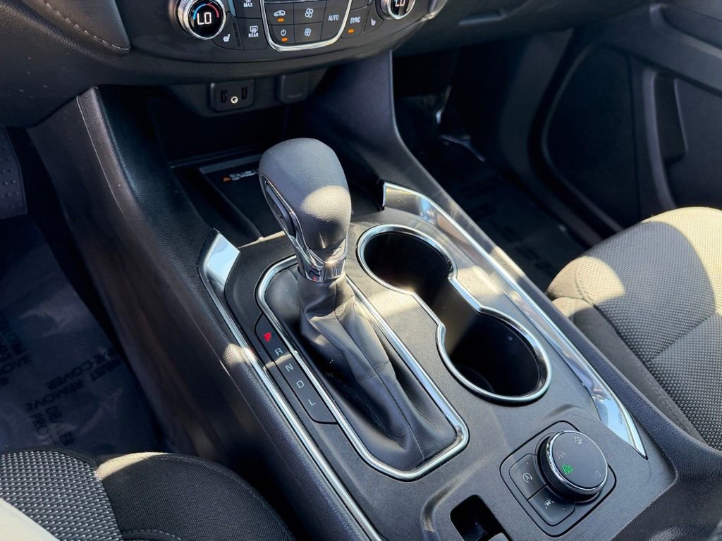 Used 2023 Chevrolet Traverse LT AWD/4WD image 32