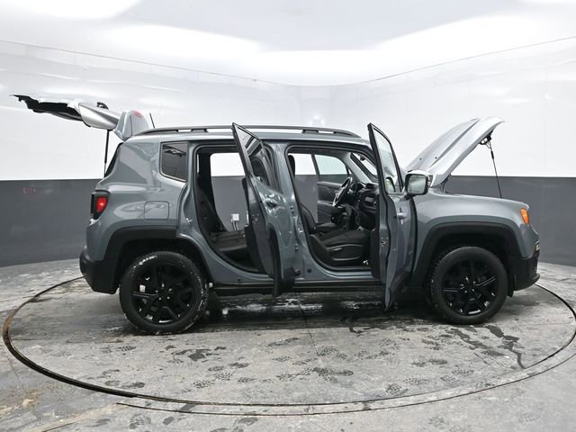 Used 2018 Jeep Renegade Altitude image 41