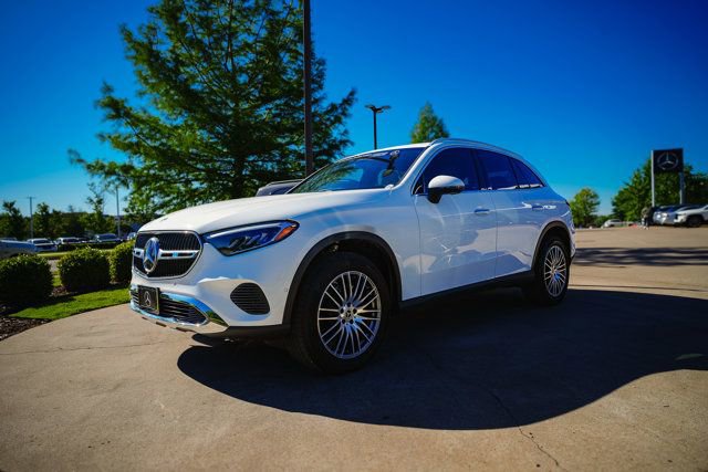 Certified 2025 Mercedes-Benz GLC 300 image 8